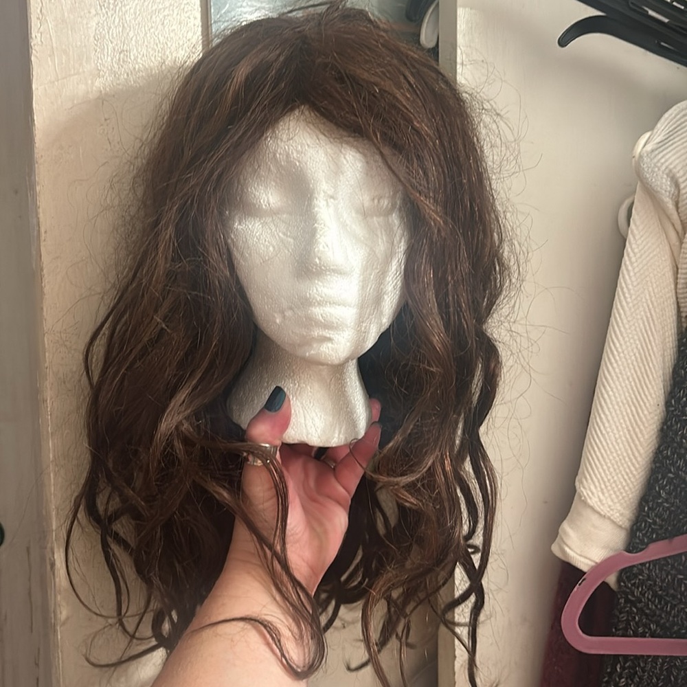 Beautiful 100% human hair 24 inch wavy- brown & reddish undertones/BOBBI BOSS - Picture 3 of 14